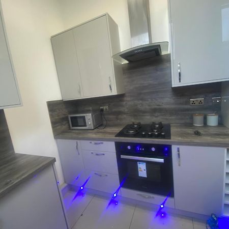 Penthouse Apt8 Apartment Wolverhampton Exterior photo