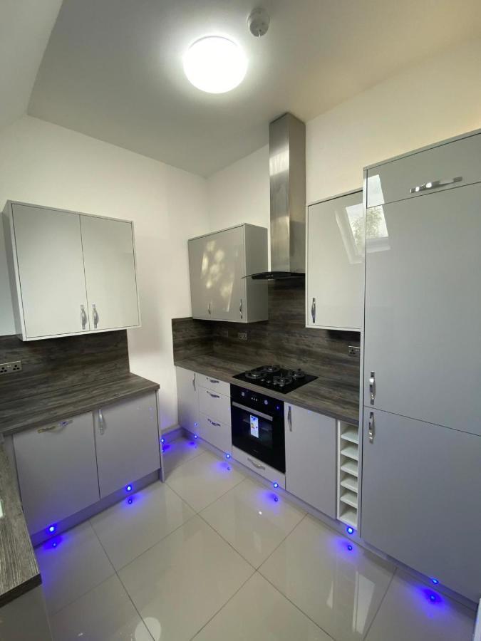 Penthouse Apt8 Apartment Wolverhampton Exterior photo