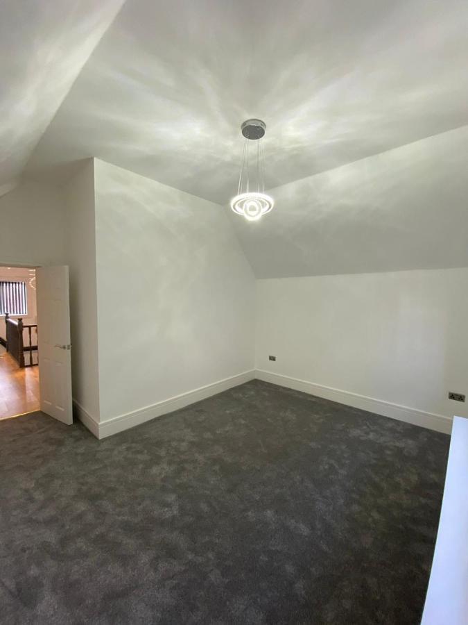 Penthouse Apt8 Apartment Wolverhampton Exterior photo